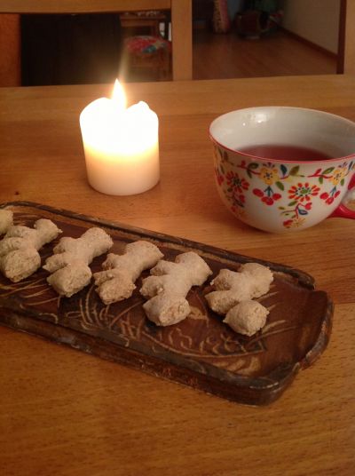 Traditional Swiss Chraebeli christmas cookies