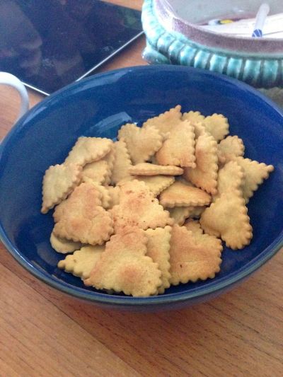 Quick and easy dairy-free cheese crackers